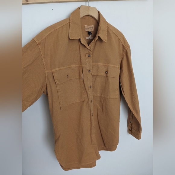 Universal Thread women's 100% cotton gold button down shirt | size small - Picture 2 of 5
